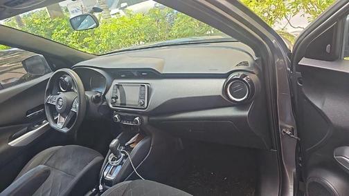 Gun Metallic 2019 Nissan Kicks SV