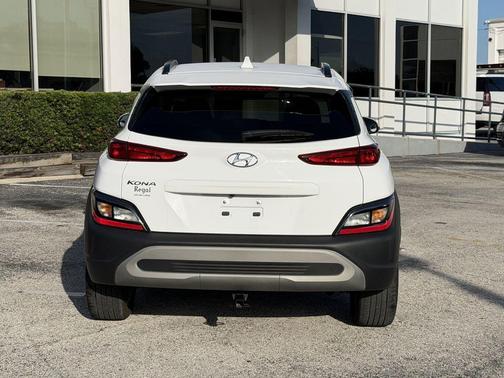 Lunar White 2023 Hyundai KONA SEL
