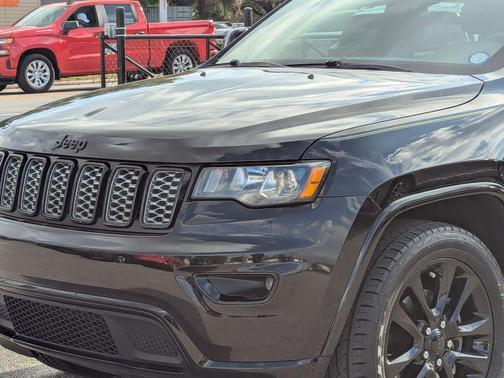2019 Jeep Grand Cherokee Altitude