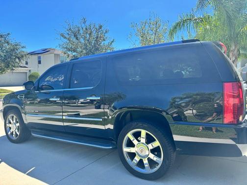 2014 Cadillac Escalade ESV Luxury