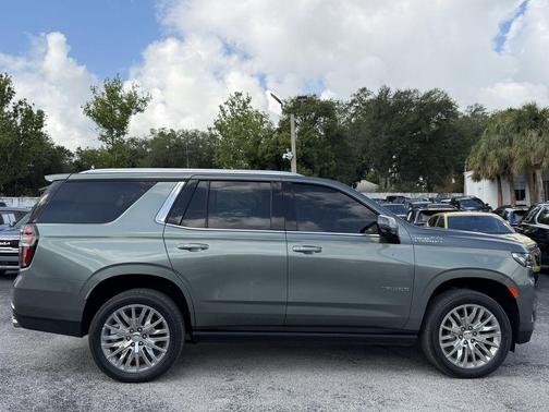 Silver Sage Metallic 2024 Chevrolet Tahoe High Country