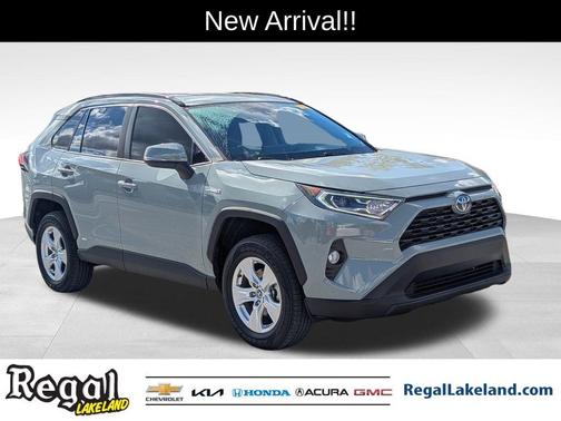 2020 Toyota RAV4 Hybrid XLE