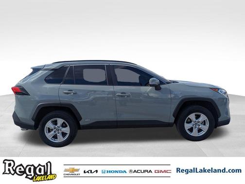 2020 Toyota RAV4 Hybrid XLE