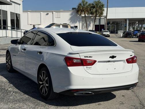 Summit White 2024 Chevrolet Malibu RS