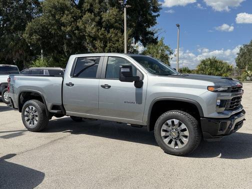 Sterling Gray Metallic 2026 Chevrolet Silverado 2500 Custom
