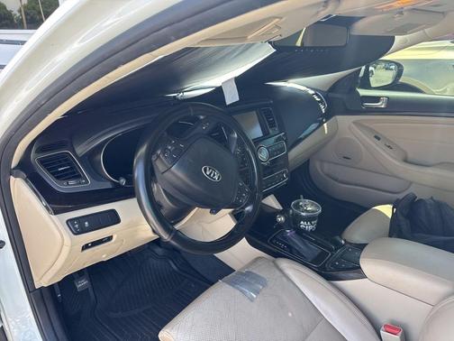 2014 Kia Cadenza Premium