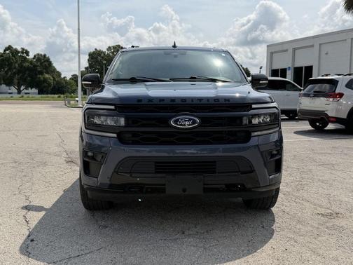 Blue Metallic 2022 Ford Expedition Limited