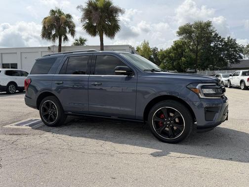 Blue Metallic 2022 Ford Expedition Limited