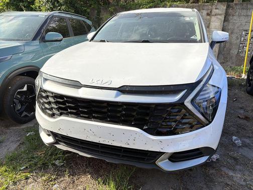 Glacial White Pearl 2023 Kia Sportage EX