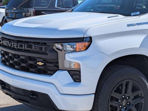 2025 Chevrolet Silverado 1500 Custom