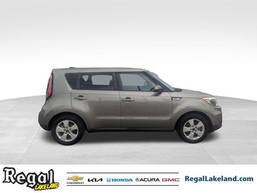 2017 Kia Soul Base