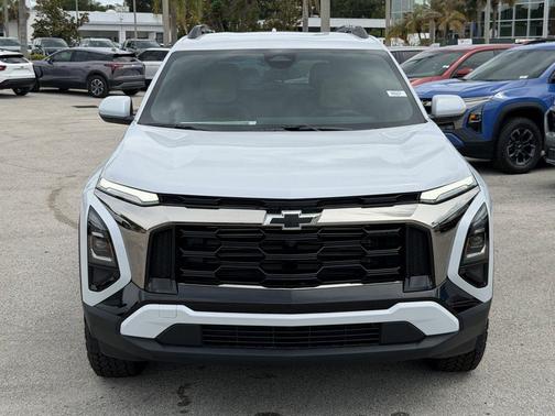 Polar White 2026 Chevrolet Equinox ACTIV