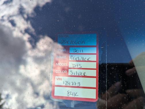 2011 Cadillac DTS Premium