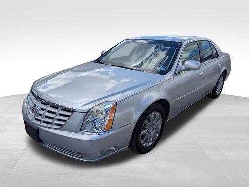2011 Cadillac DTS Premium