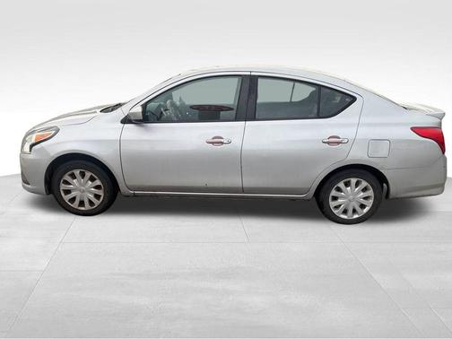2019 Nissan Versa 1.6 SV