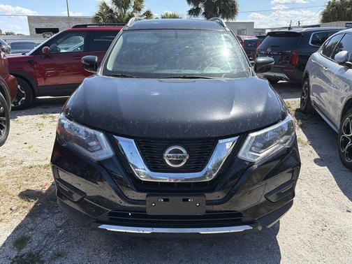Magnetic Black 2018 Nissan Rogue SV