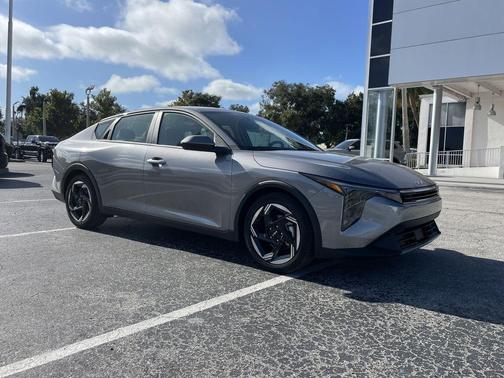 2025 Kia K4 EX