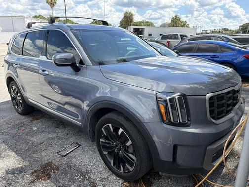 Everlasting Silver 2023 Kia Telluride SX-Prestige
