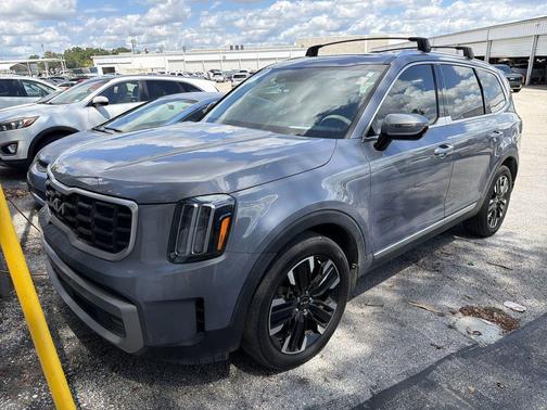 Everlasting Silver 2023 Kia Telluride SX-Prestige