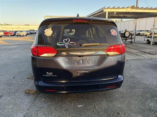 2018 Chrysler Pacifica L