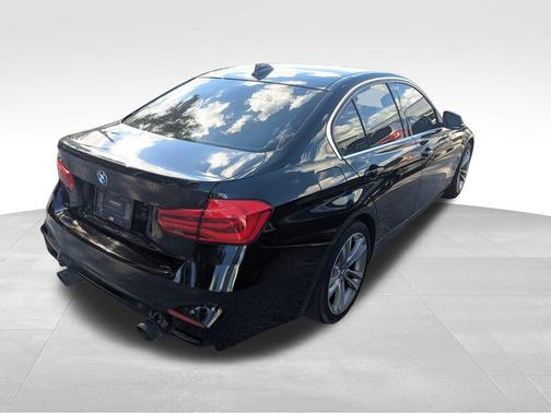 2018 BMW 330 i