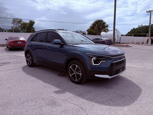 Mineral Blue 2026 Kia Niro EX