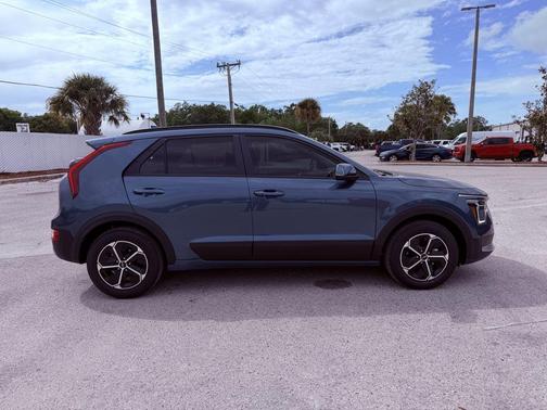 Mineral Blue 2026 Kia Niro EX