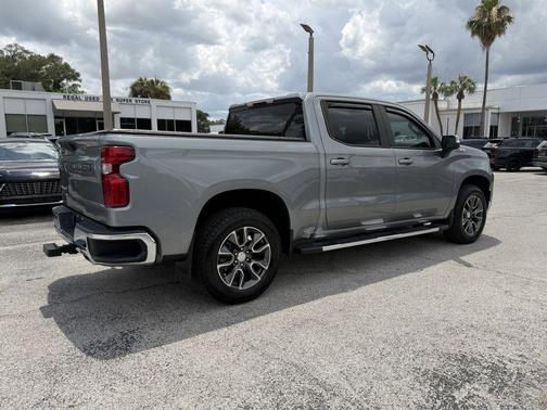 Sterling Gray Metallic 2023 Chevrolet Silverado 1500 LT