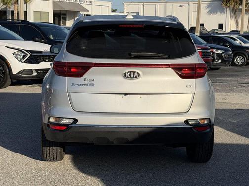 Sparkling Silver 2021 Kia Sportage EX