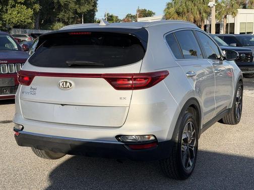 Sparkling Silver 2021 Kia Sportage EX
