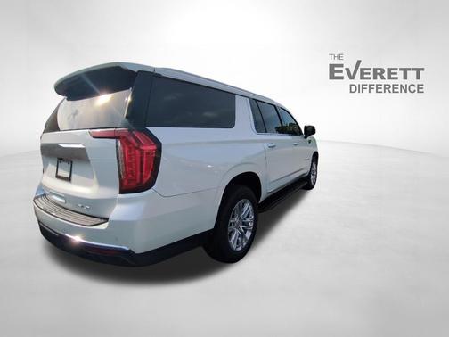 White Frost Tricoat 2021 GMC Yukon XL SLT