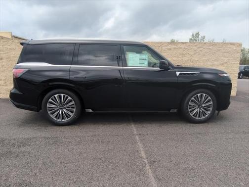 2025 INFINITI QX80 Luxe