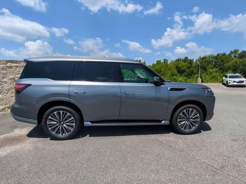 Dynamic Metal 2027 INFINITI QX80 Luxe