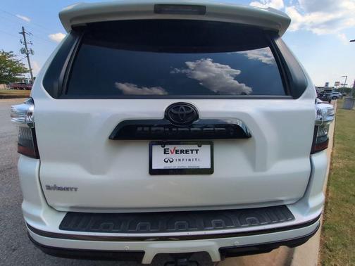 Blizzard Pearl 2019 Toyota 4Runner Limited