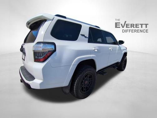 Super White 2018 Toyota 4Runner TRD Off Road Premium