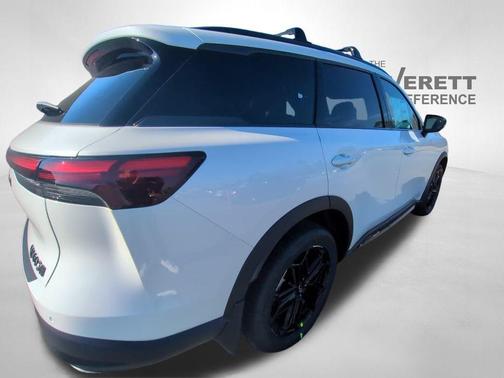 Radiant White 2026 INFINITI QX60 SPORT AWD