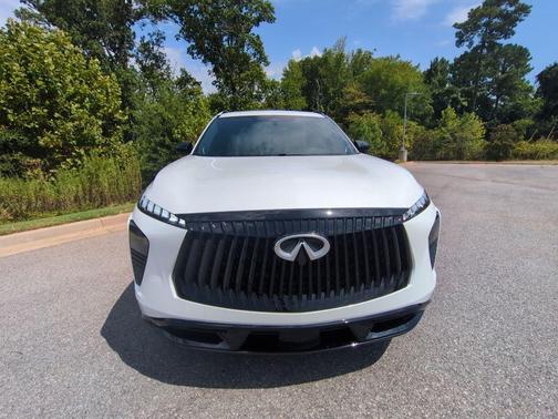 Radiant White 2027 INFINITI QX65 LUXE