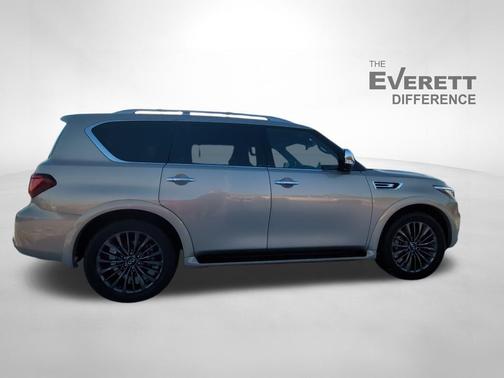 2024 INFINITI QX80 SENSORY AWD