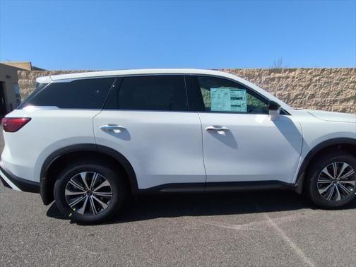 2025 INFINITI QX60 Pure