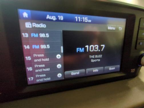 2019 Hyundai SANTA FE SE 2.4