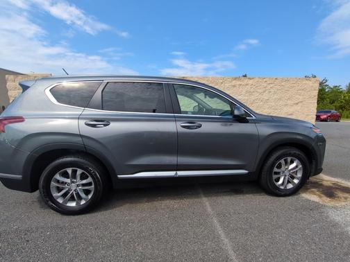 2019 Hyundai SANTA FE SE 2.4