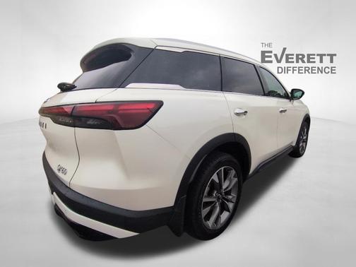 Majestic White 2024 INFINITI QX60 Luxe
