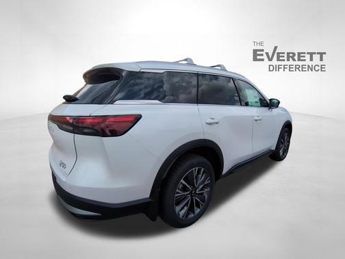Radiant White 2027 INFINITI QX60 LUXE FWD