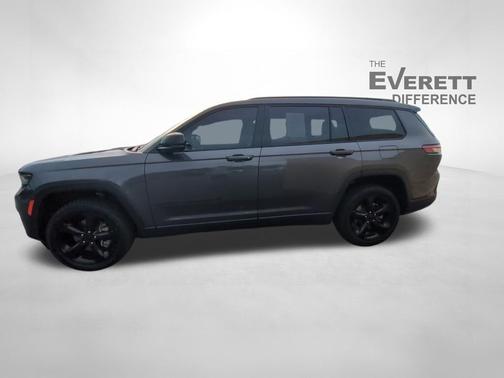 Baltic Gray Metallic Clearcoat 2023 Jeep Grand Cherokee L Altitude