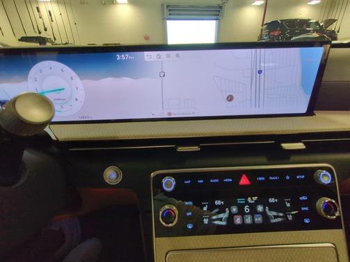 2025 Genesis GV80 2.5T