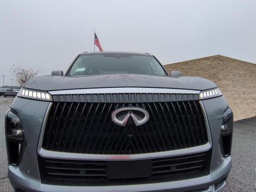 2025 INFINITI QX80 SENSORY AWD