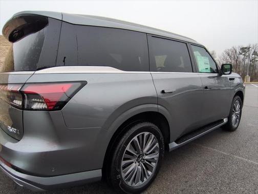 2025 INFINITI QX80 SENSORY AWD