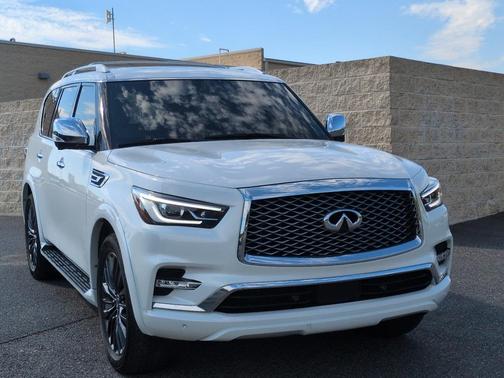 2023 INFINITI QX80 SENSORY AWD