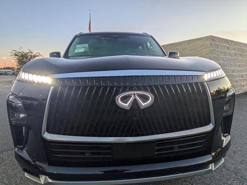 2025 INFINITI QX80 SENSORY AWD