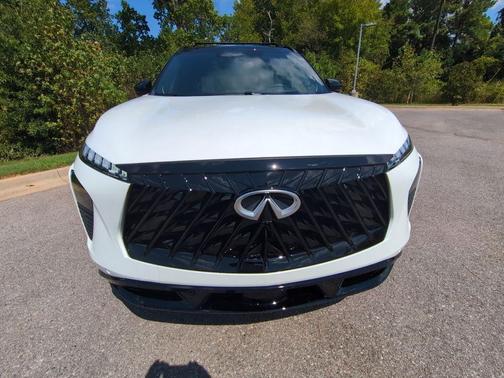 Radiant White/Black Obsidian 2027 INFINITI QX65 AUTOGRAPH